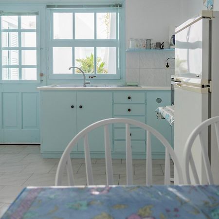Paroscarmel Studio-Apartment Logaras Luaran gambar