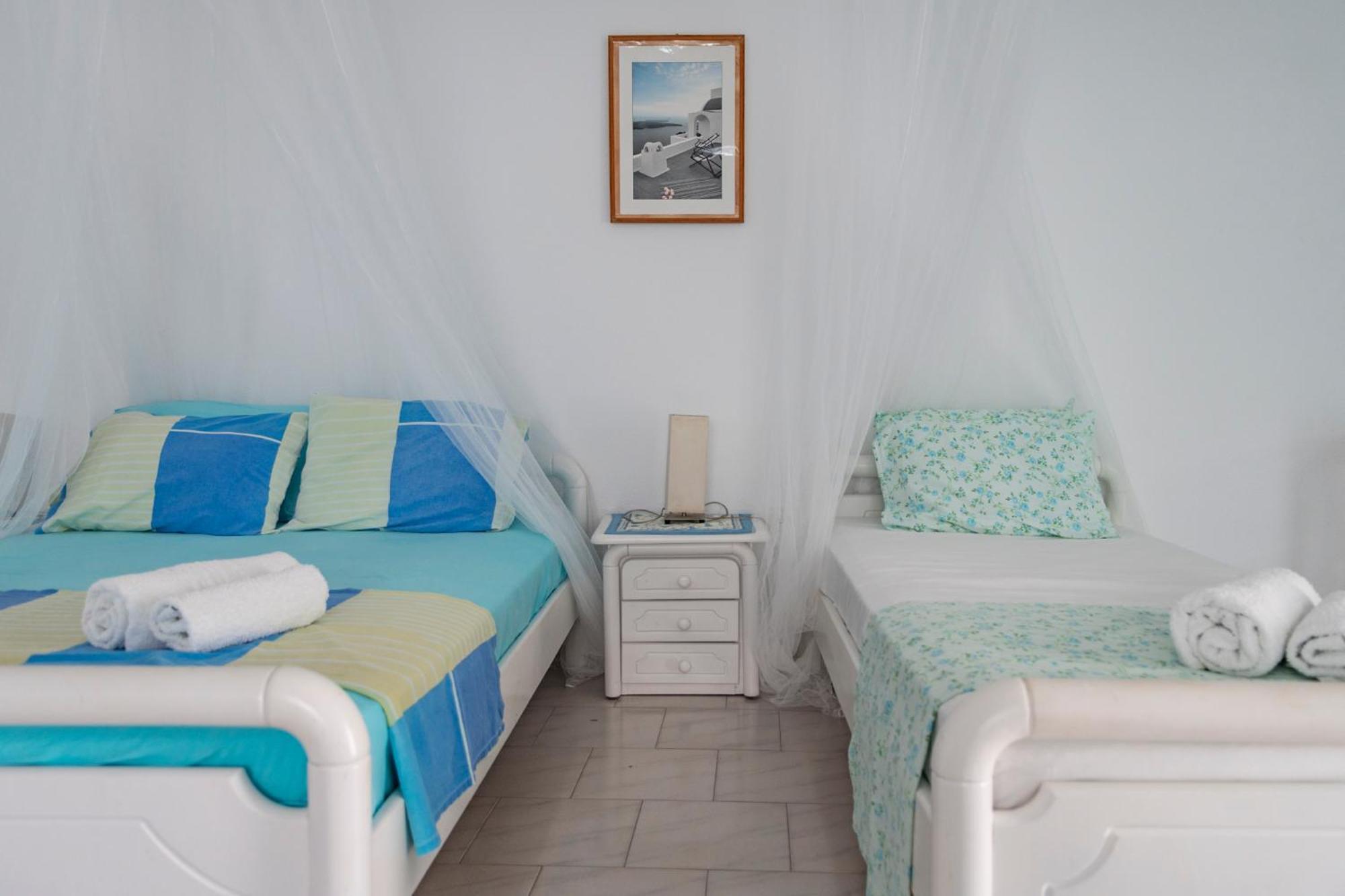 Paroscarmel Studio-Apartment Logaras Luaran gambar