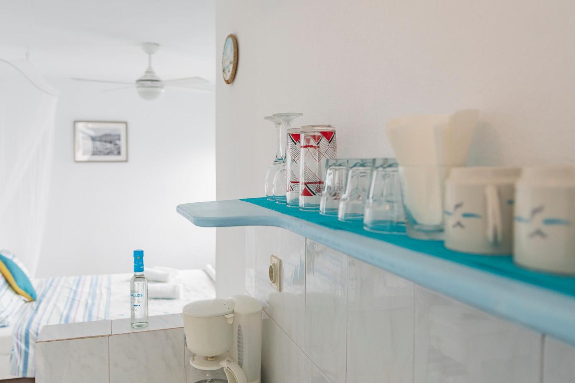 Paroscarmel Studio-Apartment Logaras Luaran gambar
