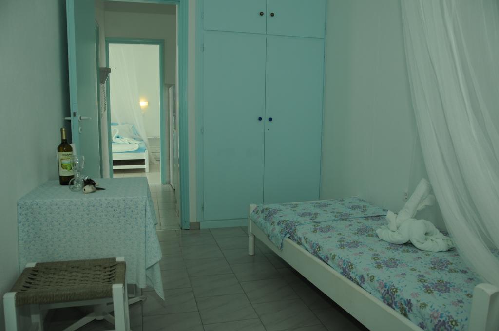 Paroscarmel Studio-Apartment Logaras Bilik gambar